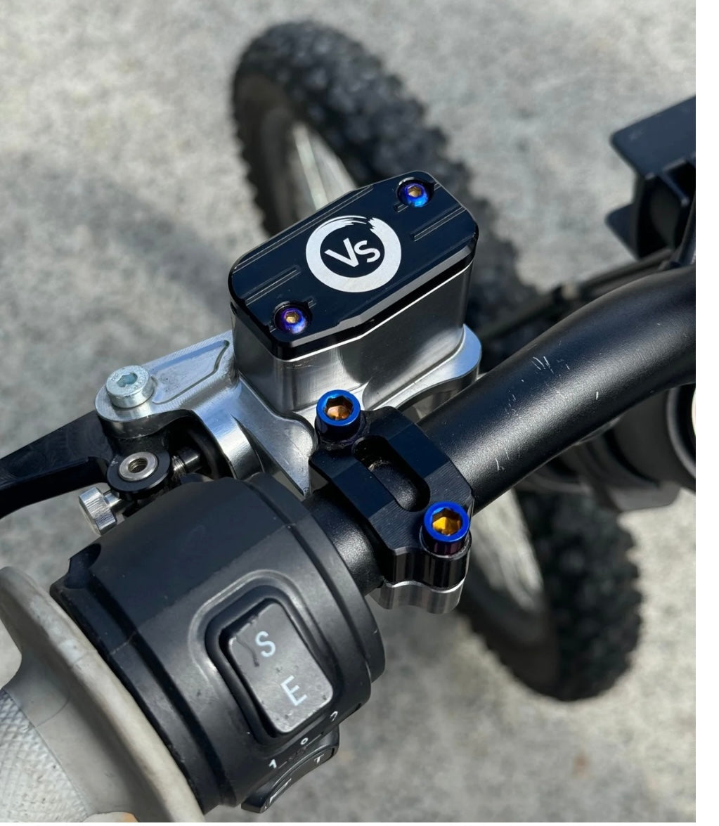 Ultra bee titanium reservoir cap bolts